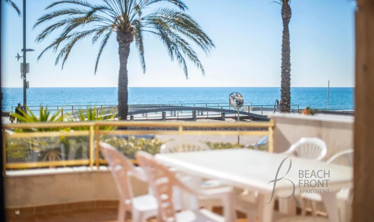 R139 Beachfront Apartment Guillem Calafell