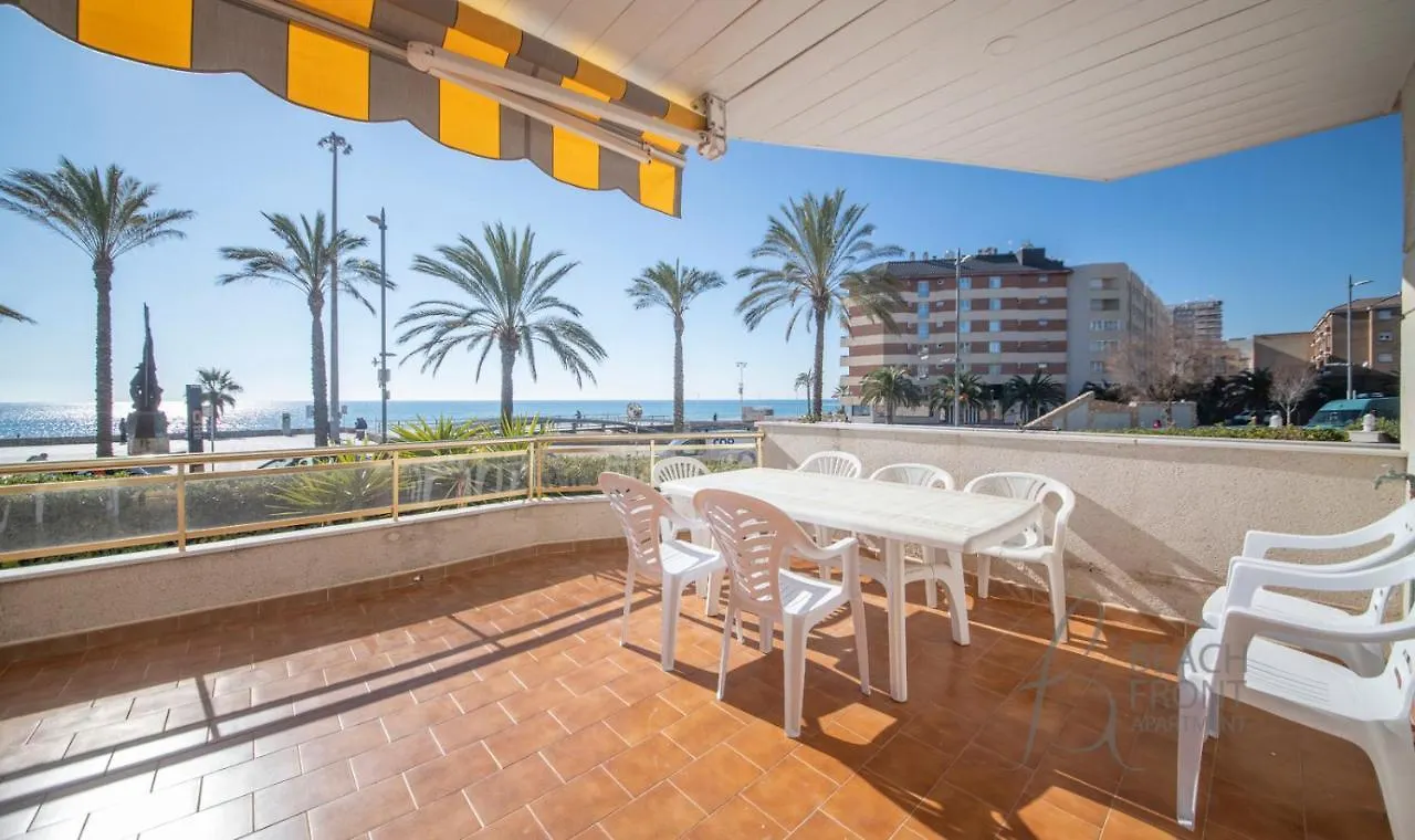 R139 Beachfront Apartment Guillem Calafell